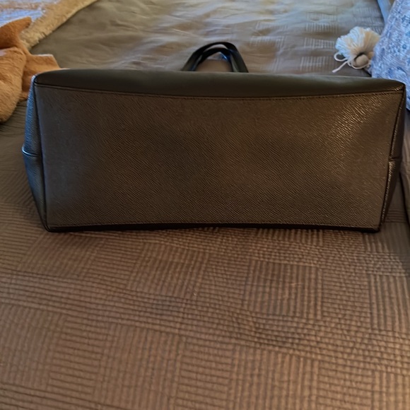 Large tote - Picture 3 of 6